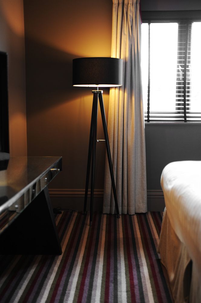 Village Hotel Manchester Ashton Buitenkant foto