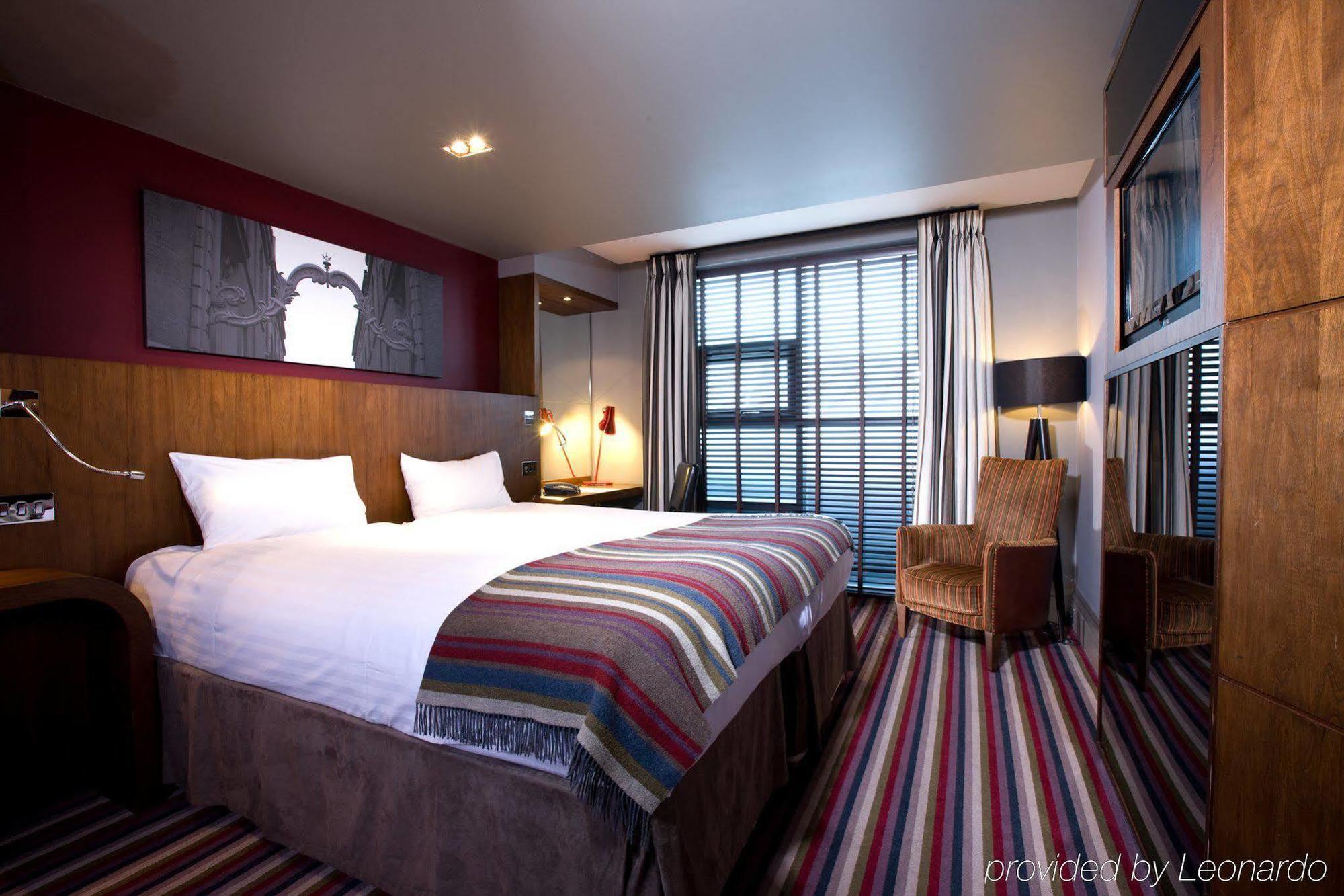 Village Hotel Manchester Ashton Buitenkant foto